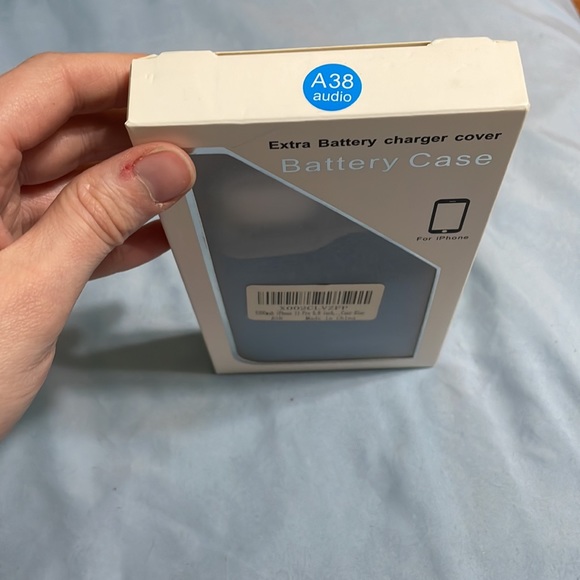 NWT! A38 5200mAh Battery Case for iPhone 11 Pro. - Picture 5 of 7